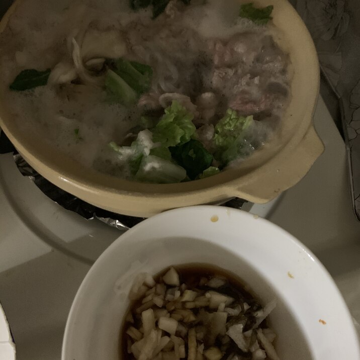 刻み生姜大根ポン酢で食べる豚肉白菜鍋